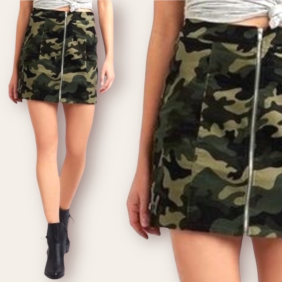 BLEUH CIEL CAMO MINI SKIRT - Picture 9 of 9